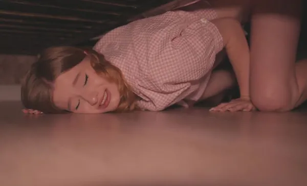 valorant sex Lợi dụng nện chị kế khó tính đang kẹt dưới gầm giường